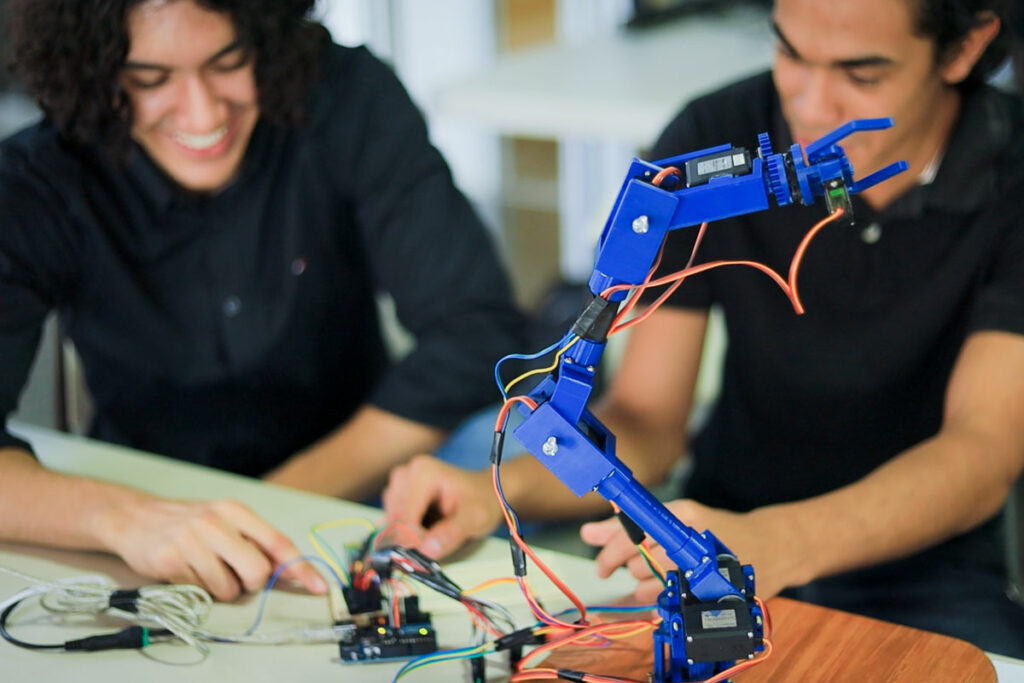 study mechatronics in costa rica invenio